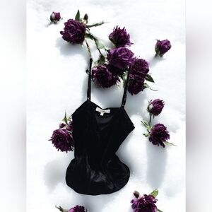 Nwt Joie Madone Black Velvet sleveless Camisole with spagetti straps